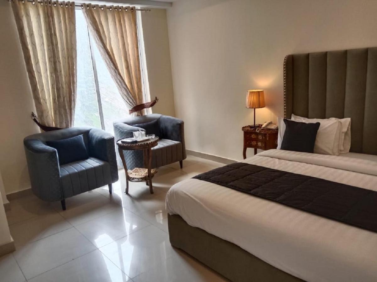 Manila Heights Hotel ナラン エクステリア 写真
