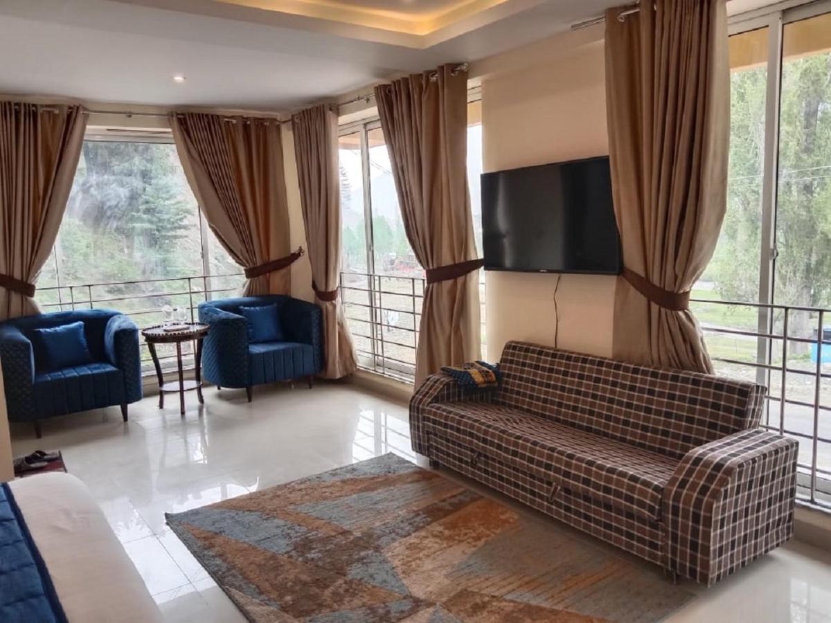 Manila Heights Hotel ナラン エクステリア 写真